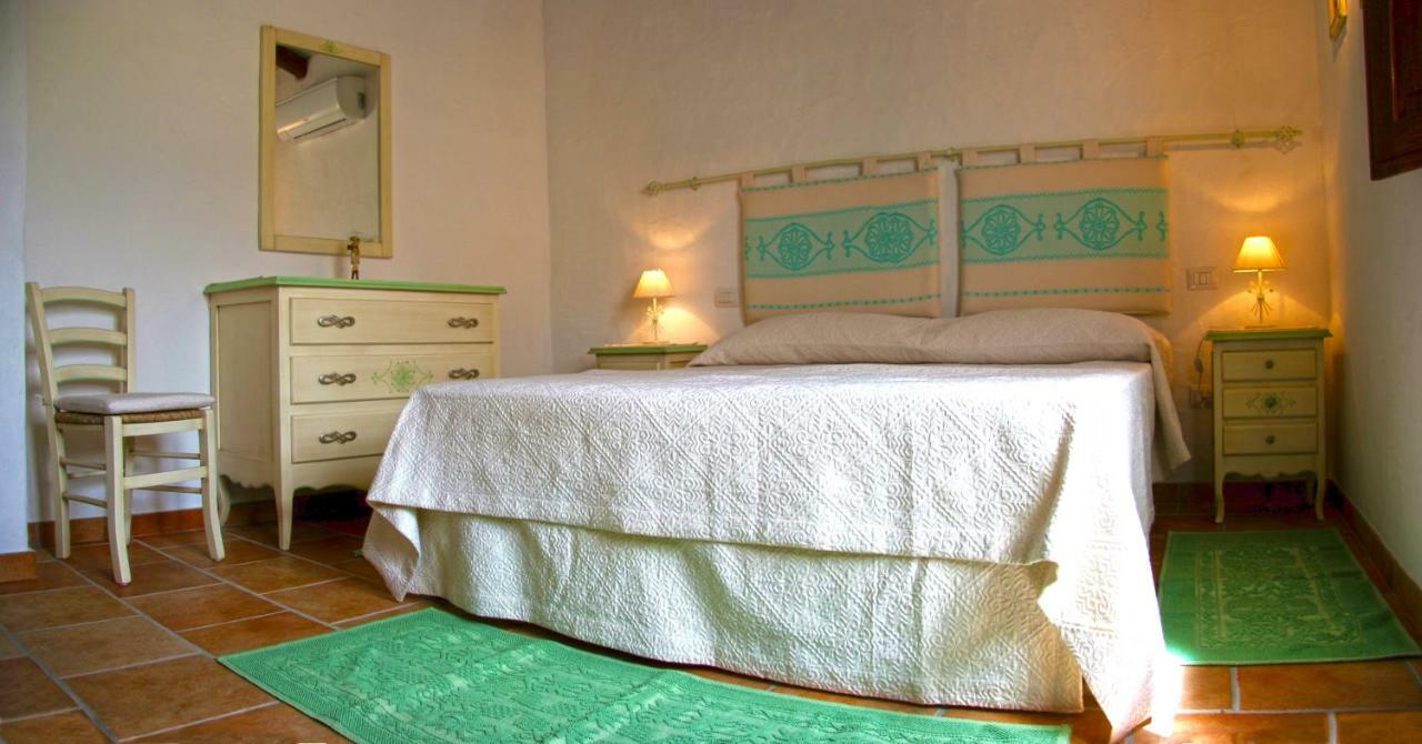 Agriturismo Fioredda Aglientu Bagian luar foto